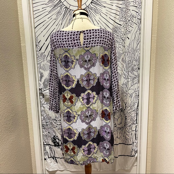 π Beautiful butterfly artistic dress - Picture 6 of 11